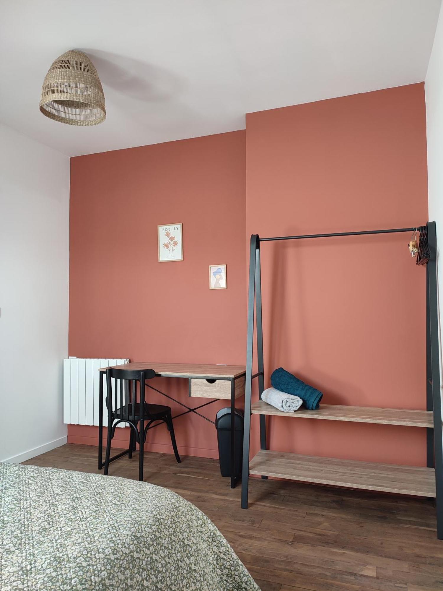 La Maison Des Voyageurs Avec Grand Parking Prive -Calme Et Serenite Chevincourt Екстериор снимка